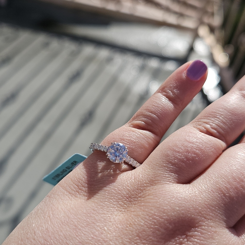 NWT Sterling Silver Moissanite Ring Size 7 | 1.9 CTW VVS D Color Round Solitaire - Picture 6 of 8